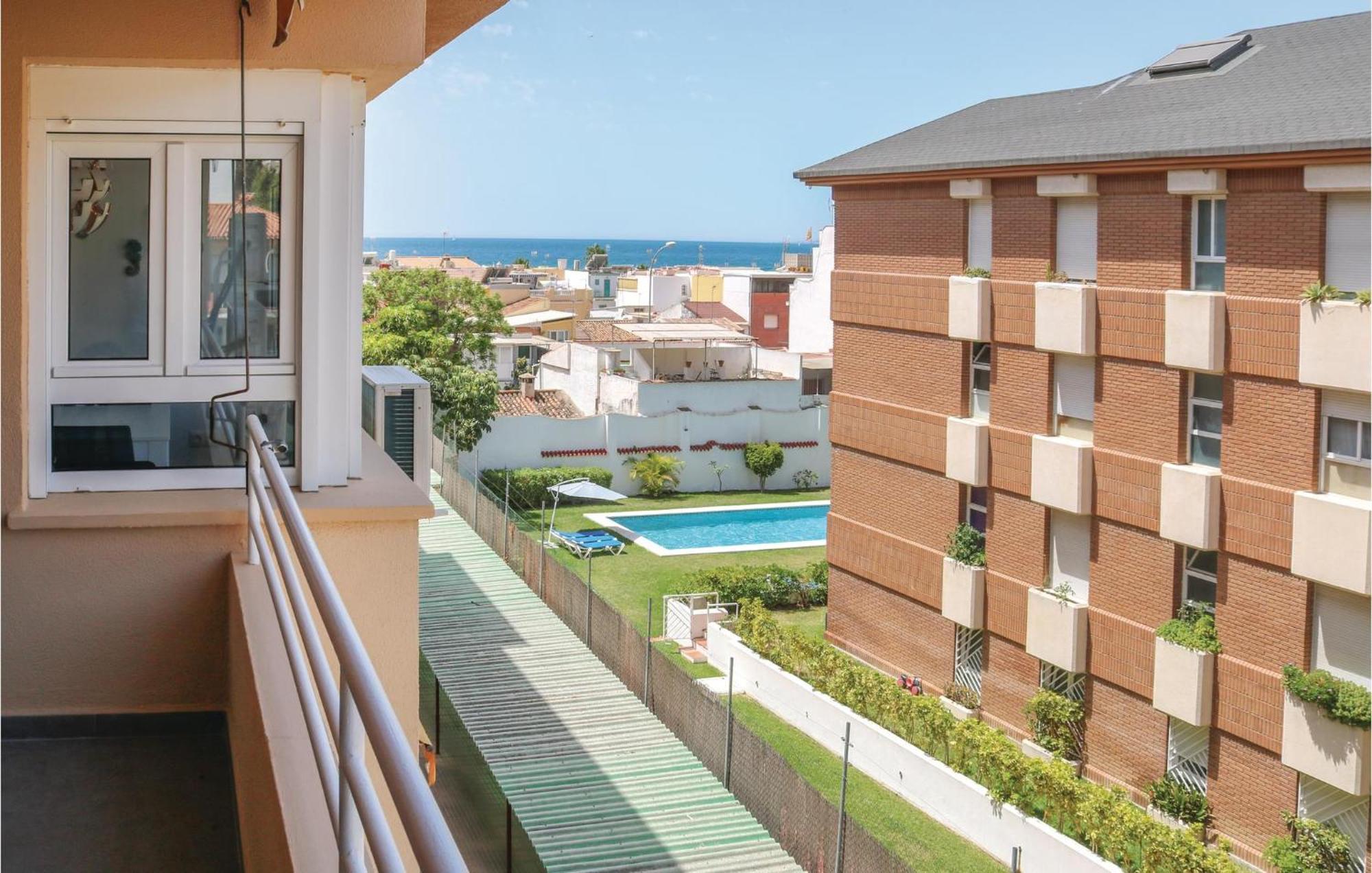 4 Bedroom Stunning Apartment In Малага Екстер'єр фото